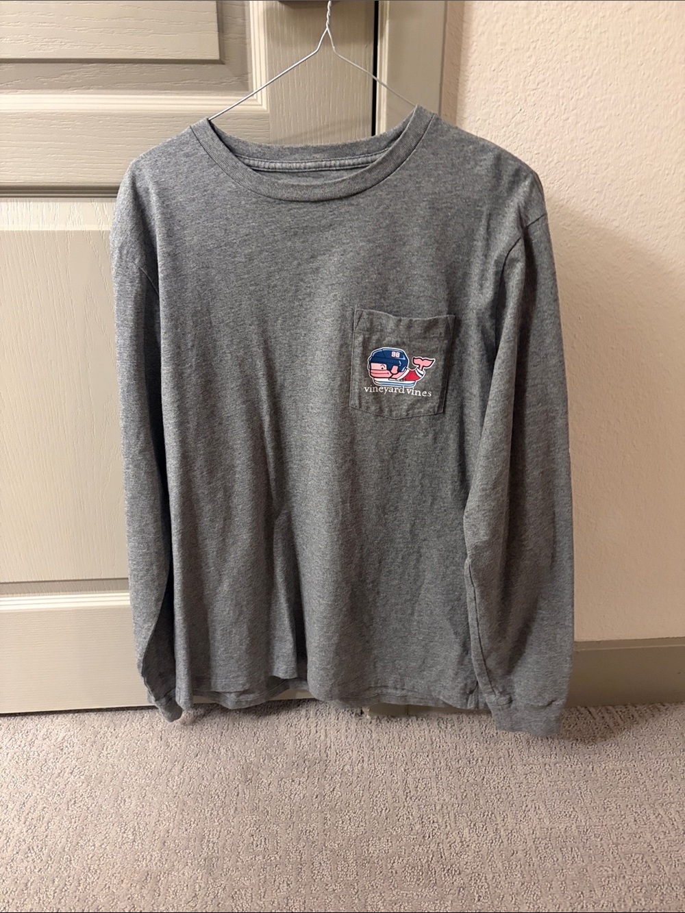 Vineyard Vines Gray Long Sleeve Pocket Tee with Whale Patch
